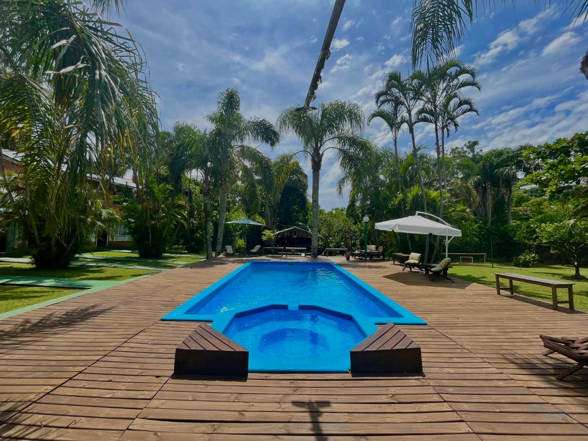 Pousada Em Bombinhas Jardin Flamingo Hotel ภายนอก รูปภาพ